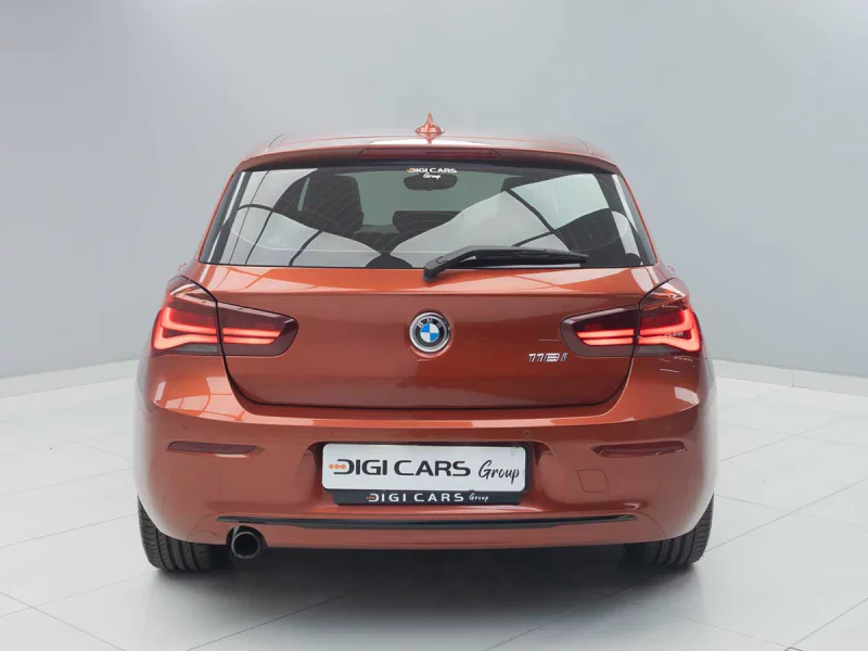 Vehicle Image for 12/23for BMW 1 Series 8i 5-door Edition Sport Line Shadow Auto