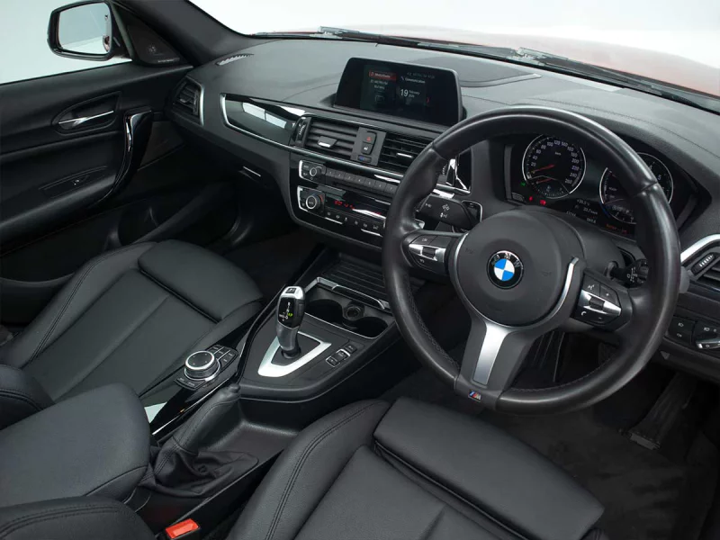 Vehicle Image for 17/23for BMW 1 Series 8i 5-door Edition Sport Line Shadow Auto
