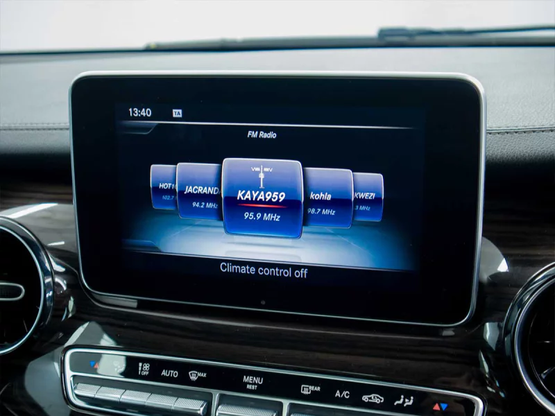 Vehicle Image for 15/25for Mercedes-Benz V-Class V250d Avantgarde Auto
