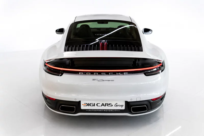 Vehicle Image for 18/42for Porsche 911 Carrera Coupe