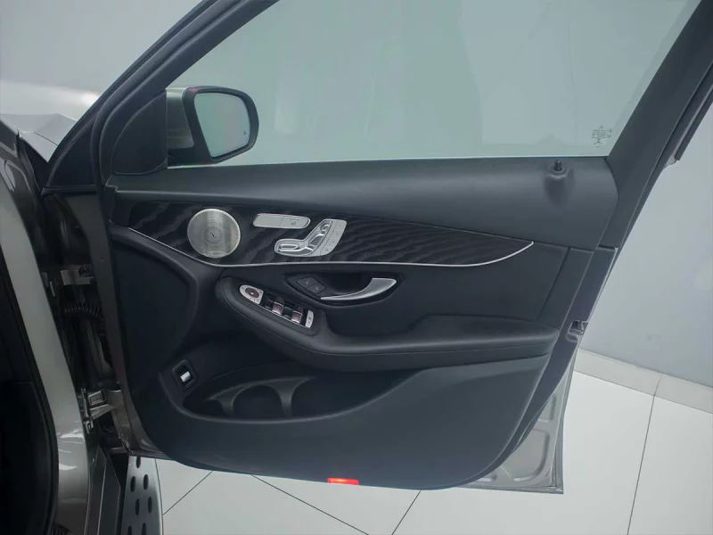 Vehicle Image for 23/25for Mercedes-Benz GLC 220d 4MATIC