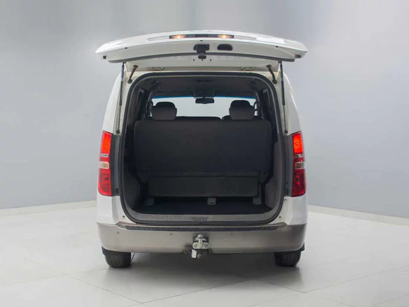 Vehicle Image for 13/25for Hyundai H1 Bus H-1 2.5CRDi Elite