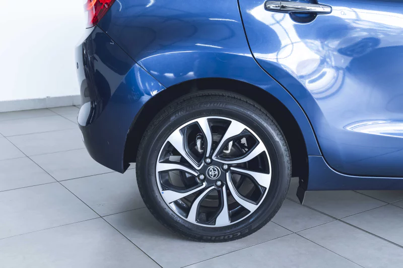 Vehicle Image for 11/26for Toyota Starlet 1.4 XR A/T