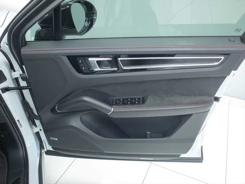 Vehicle Image for 45/49for Porsche Cayenne GTS Coupe