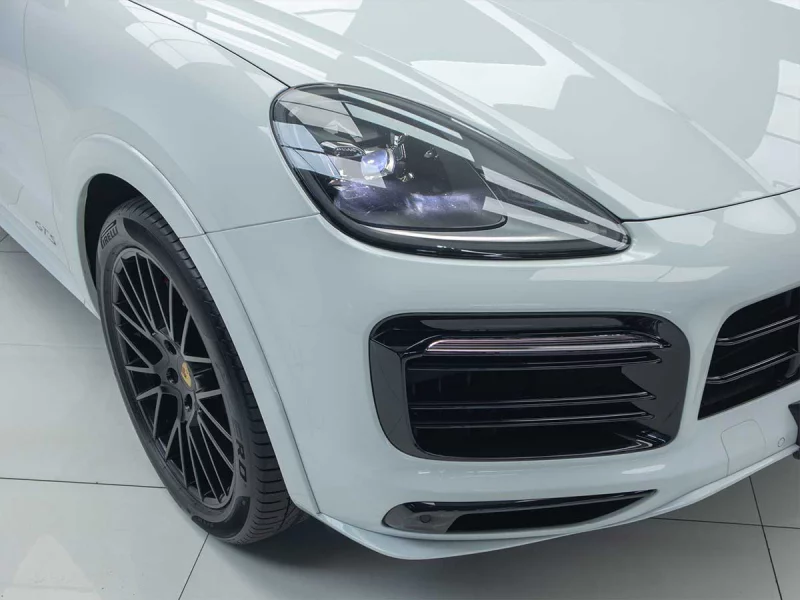 Vehicle Image for 15/49for Porsche Cayenne GTS Coupe