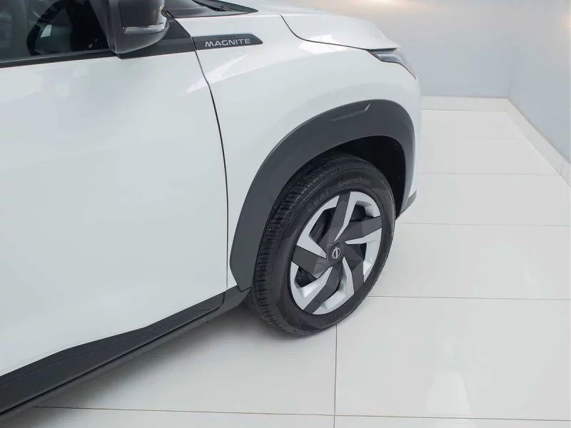 Vehicle Image for 7/24for Nissan Magnite Kuro 1.0T SV CVT