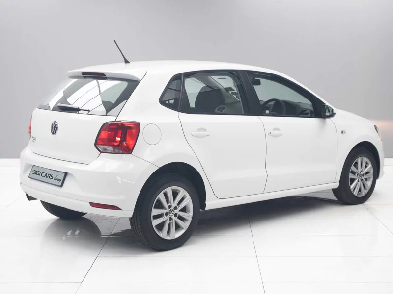 Vehicle Image for 2/10for Volkswagen Polo Vivo Hatch 1.6 Comfortline auto