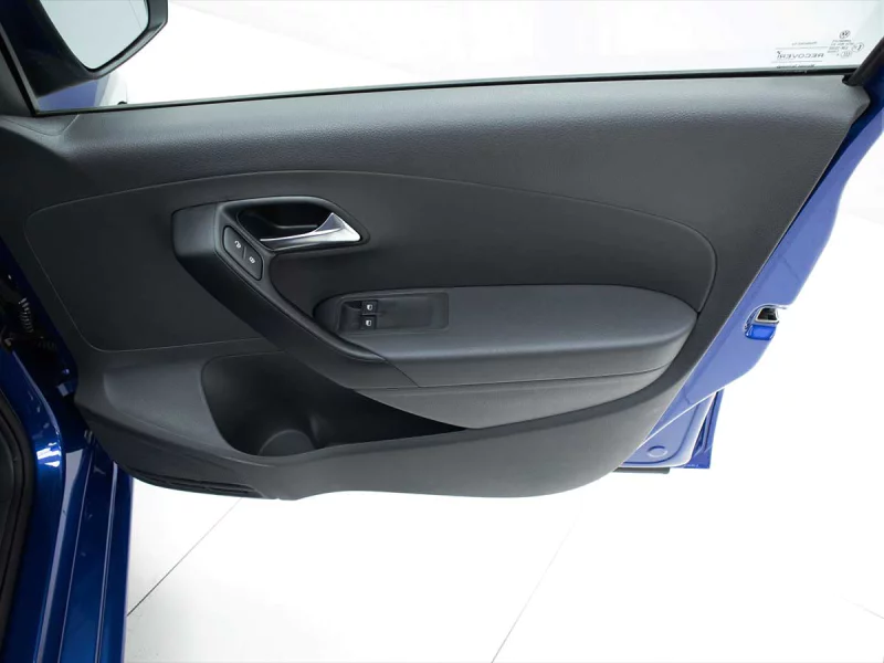 Vehicle Image for 35/46for Volkswagen Polo Vivo Hatch 1.4 Life 63kW Life