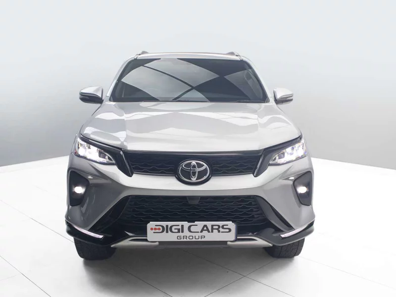 Vehicle Image for 3/26for Toyota Fortuner 2.8GD-6 R/B A/T