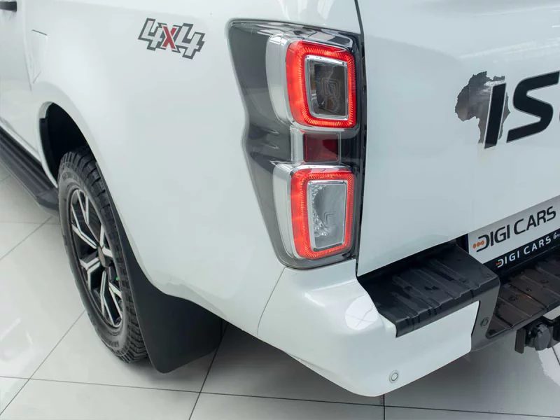 Vehicle Image for 10/24for Isuzu D-MAX X-Rider 1.9 4x4 A/T