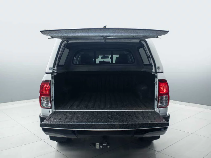 Vehicle Image for 13/24for Toyota Hilux Double Cab 2.4 GD-6 4X4 Raider 6AT