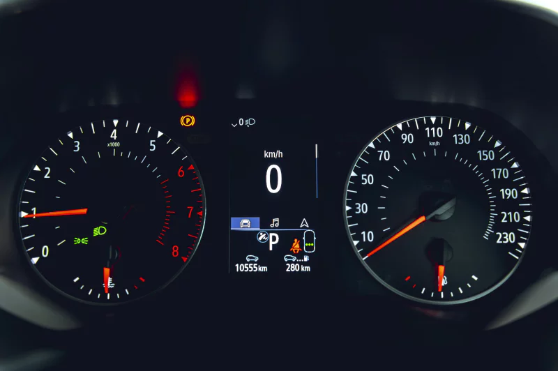 Vehicle Image for 8/25for Renault Captur 1.3T Zen EDC