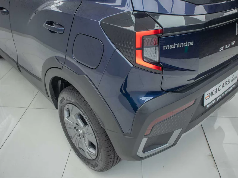 Vehicle Image for 13/46for Mahindra XUV3X0 1.2 MX2 MT