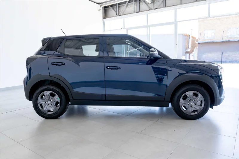 Vehicle Image for 3/3for Mahindra XUV3X0 1.2 MX3 MT