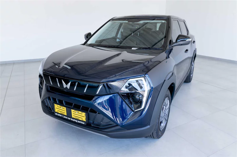 Vehicle Image for 2/3for Mahindra XUV3X0 1.2 MX3 MT