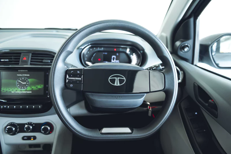 Vehicle Image for 13/24for Tata Tiago 1.2 XT MT