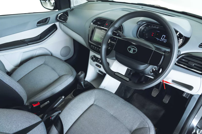 Vehicle Image for 17/24for Tata Tiago 1.2 XT MT