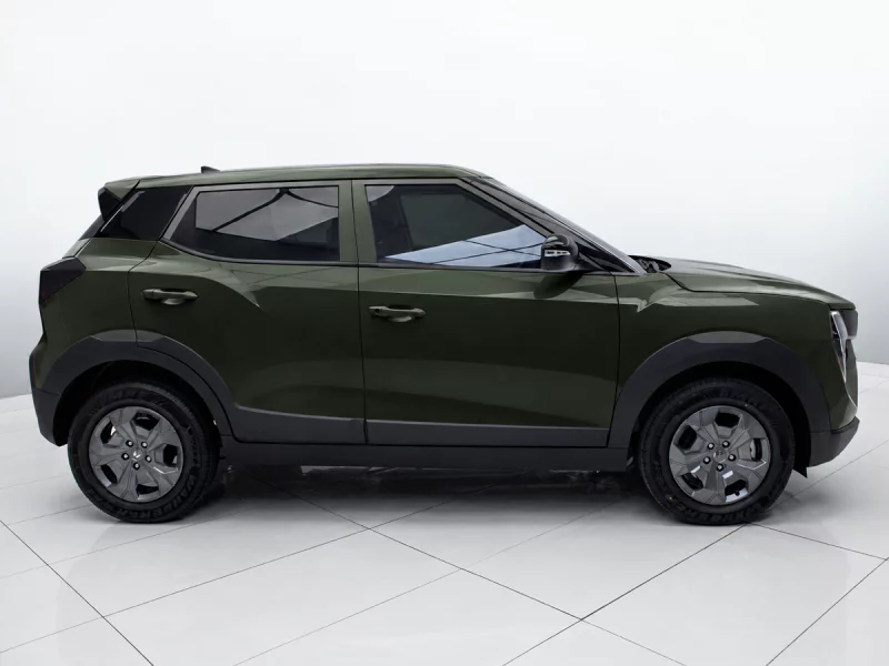 Vehicle Image for 4/23for Mahindra XUV3X0 1.2 MX3 MT
