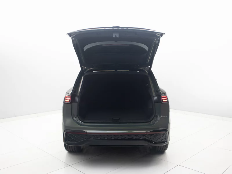 Vehicle Image for 16/25for Volkswagen Tiguan R-Line 1.4 TSI 110 kW DSG