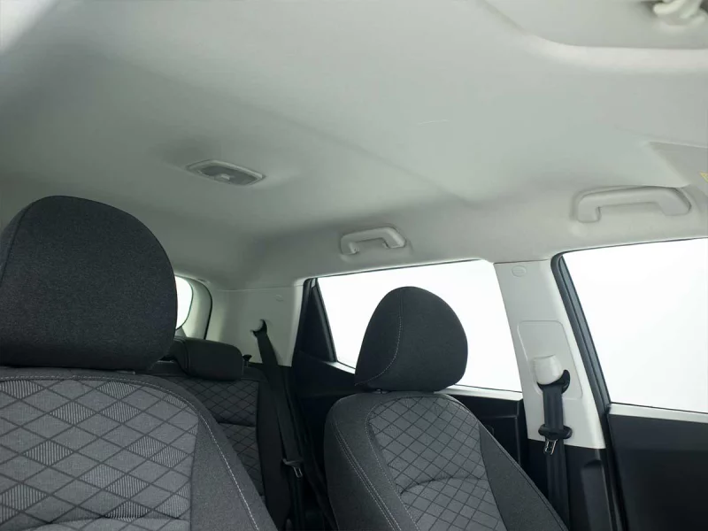 Vehicle Image for 38/44for Mahindra XUV3X0 1.2 MX2 AT