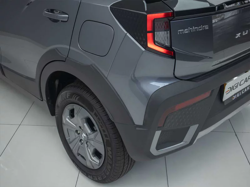Vehicle Image for 14/44for Mahindra XUV3X0 1.2 MX2 AT