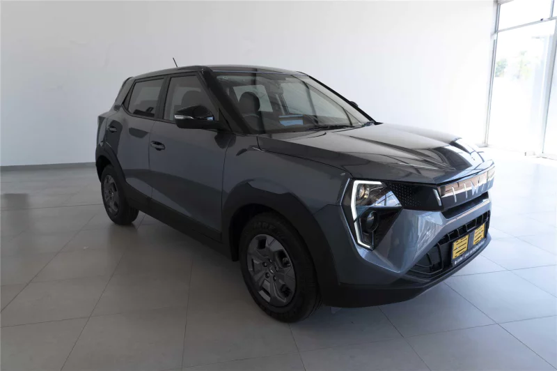 Vehicle Image for 1/3for Mahindra XUV3X0 1.2 MX3 MT