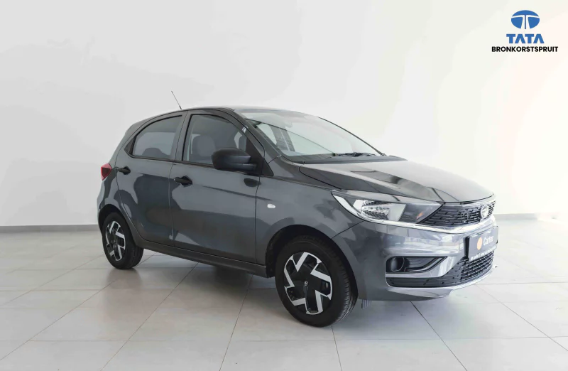 Vehicle Image for 2/21for Tata Tiago 1.2 XM MT
