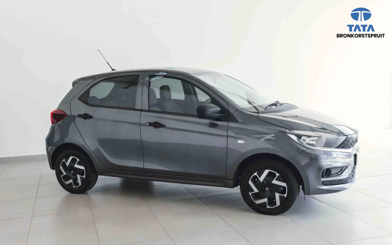 Vehicle Image for 2/20for Tata Tiago 1.2 XM MT
