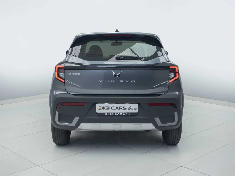 Vehicle Image for 11/23for Mahindra XUV3X0 1.2 MX2 MT