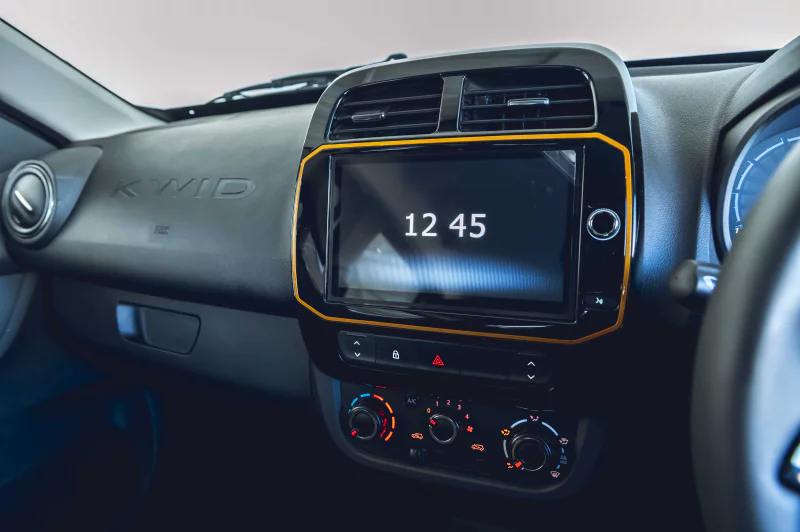 Vehicle Image for 18/24for Renault Kwid Limited Edition 1.0l AMT Ed 10 YR