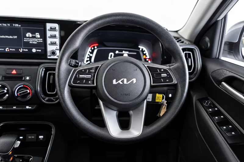 Vehicle Image for 15/25for Kia Sonet 1.5 CVT LS