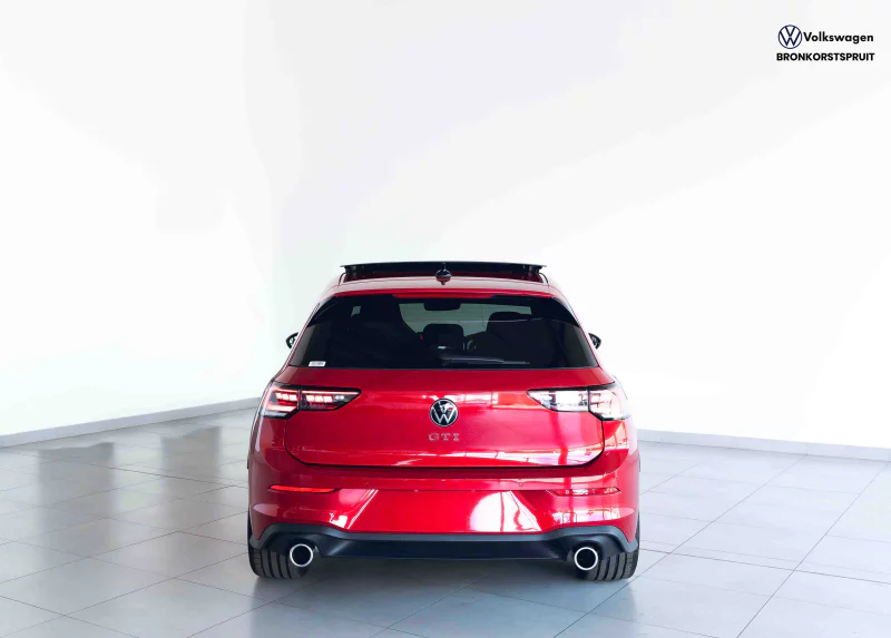 Vehicle Image for 12/28for Volkswagen Golf 8 GTI 2.0 TSI DSG