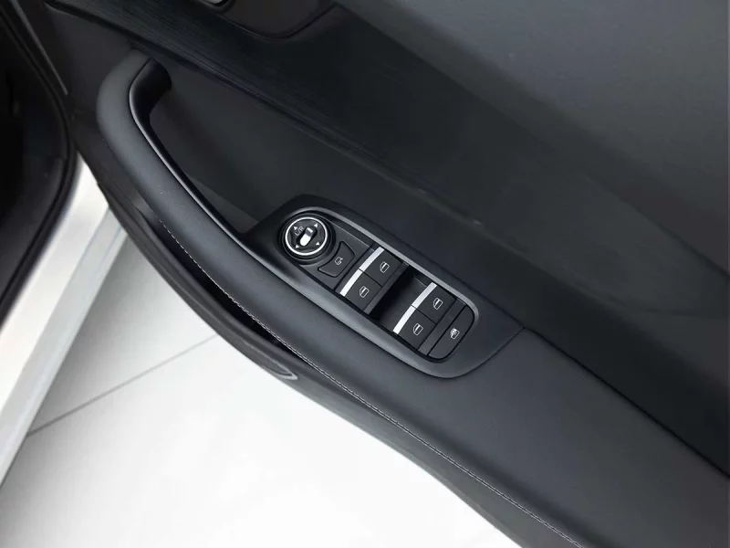 Vehicle Image for 23/25for Chery Tiggo 4 Cross HEV 1.5 Comfort DHT