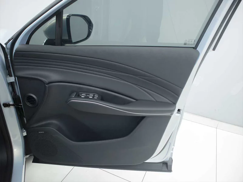 Vehicle Image for 44/48for OMODA C7 1.5T SHS PHEV