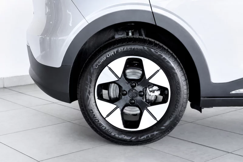 Vehicle Image for 10/25for Geely E2 Apex