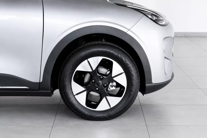 Vehicle Image for 14/25for Geely E2 Apex