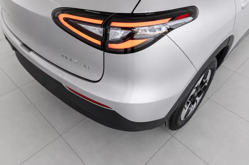 Vehicle Image for 15/25for Geely E2 Apex