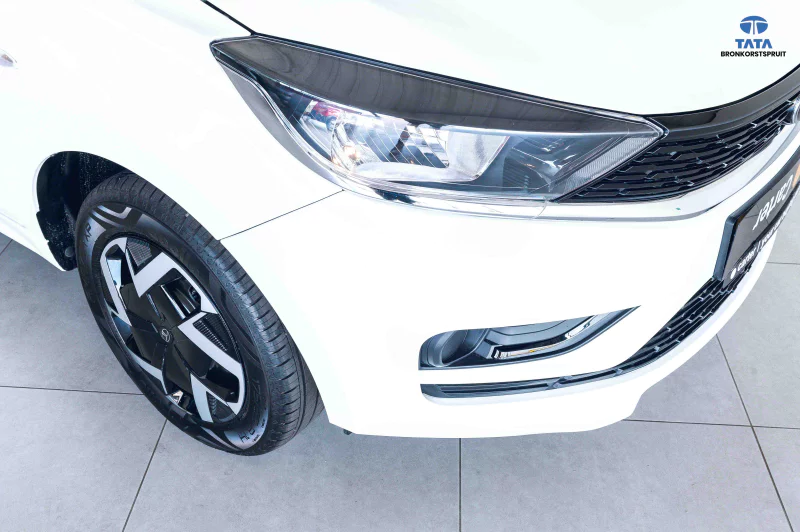 Vehicle Image for 14/26for Tata Tiago 1.2 XM MT