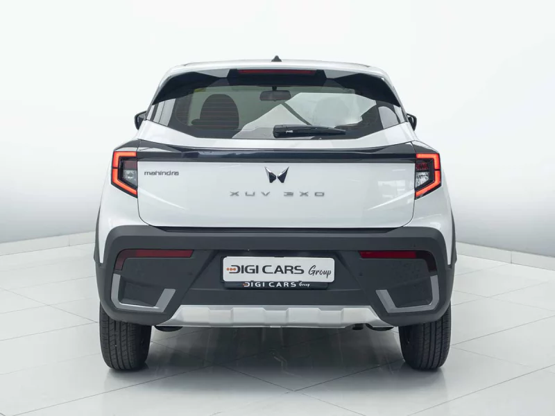 Vehicle Image for 12/21for Mahindra XUV3X0 1.2 MX2 AT
